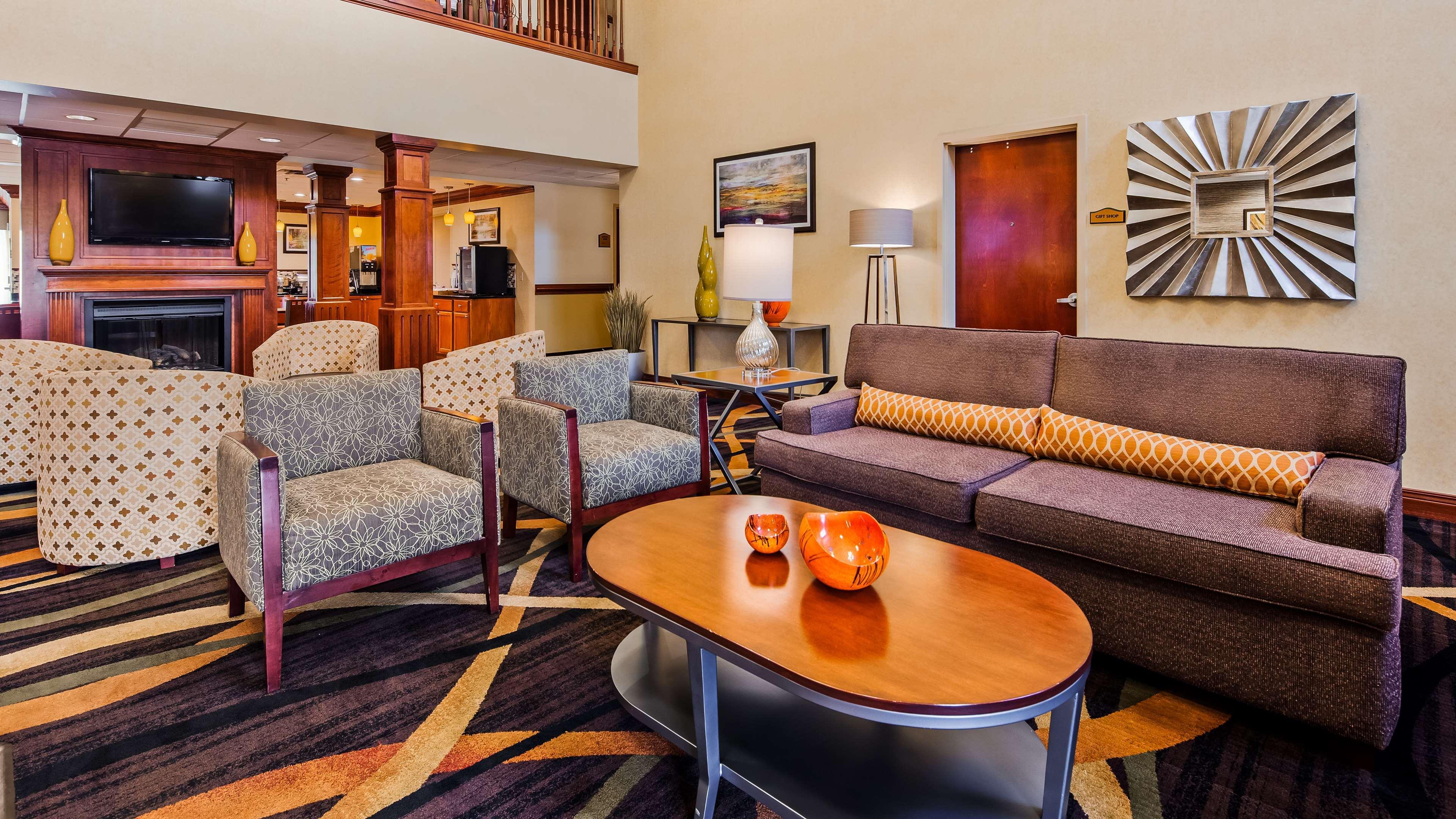 Best Western Plus Strawberry Inn & Suites Knoxville Zewnętrze zdjęcie