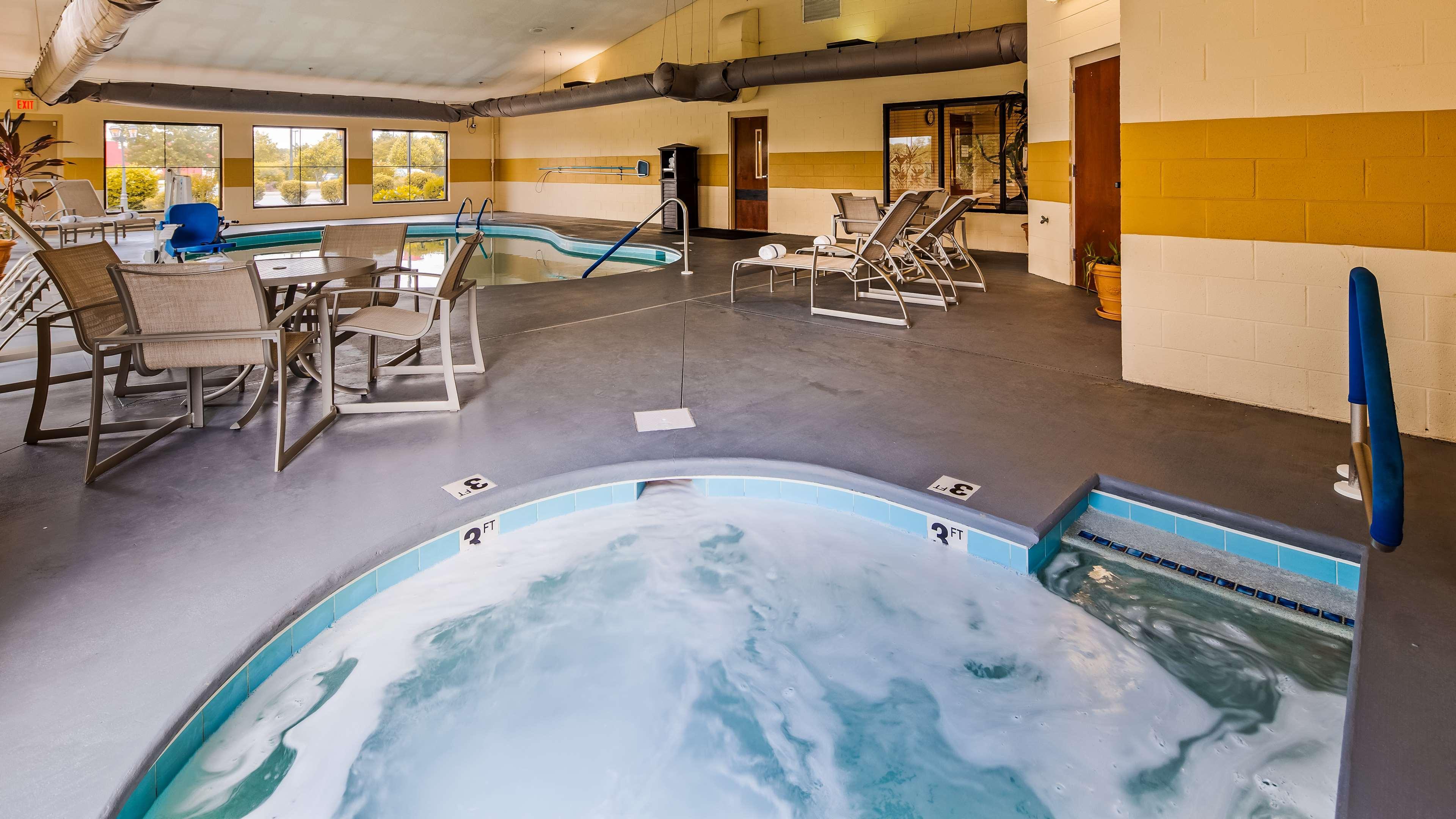 Best Western Plus Strawberry Inn & Suites Knoxville Zewnętrze zdjęcie